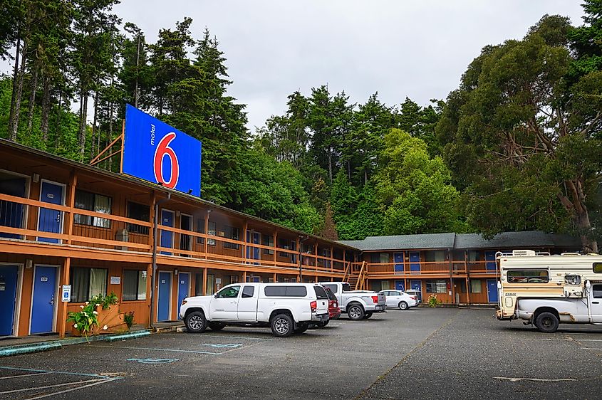 Motel 6 in Gold Beach, via Nick Fox / Shutterstock.com