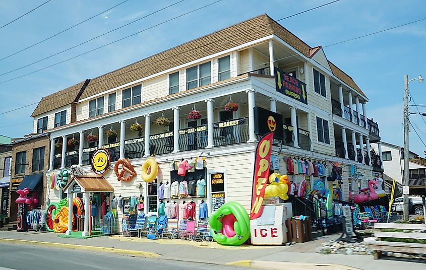Dewey Beach, Delaware, U.S.A. Editorial credit: Khairil Azhar Junos / Shutterstock.com