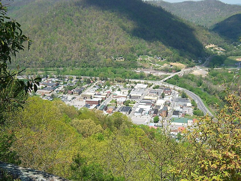 Pineville, Kentucky as viewed from Pine Mountain State Resort Park.