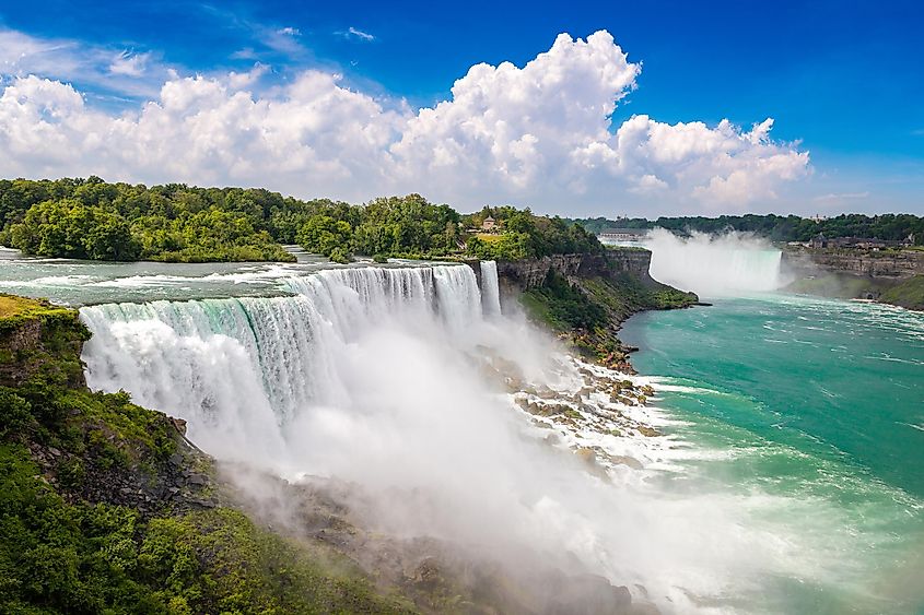 The American Falls at the Niagara Falls State Park.