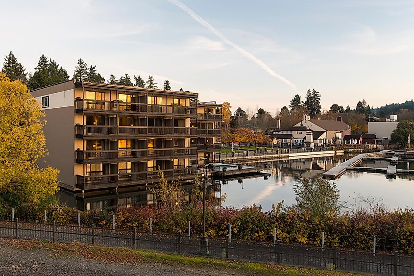 Lake Oswego and Lakeshore Inn reflect last rays of autumn sun.