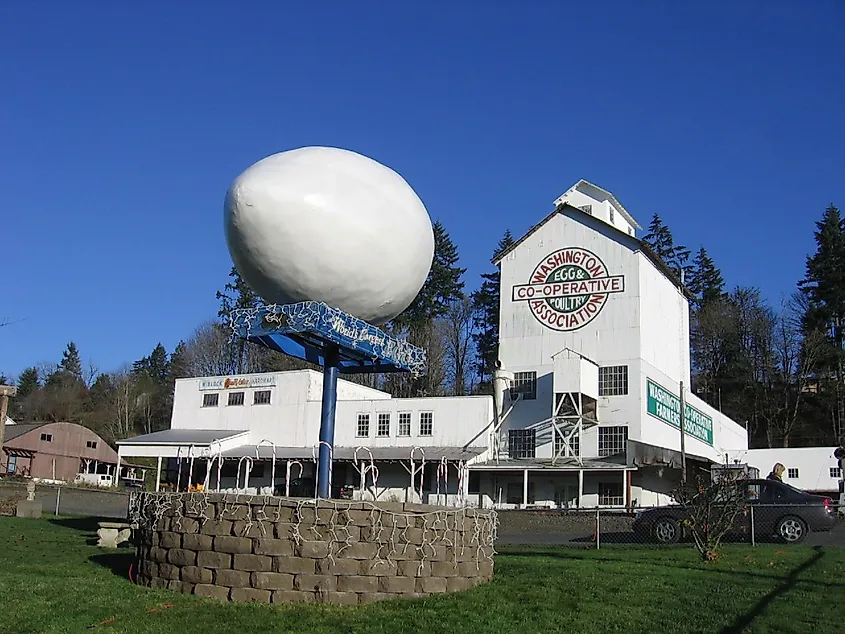 Winlock, Washington, the proud home of "The World's Largest Egg"