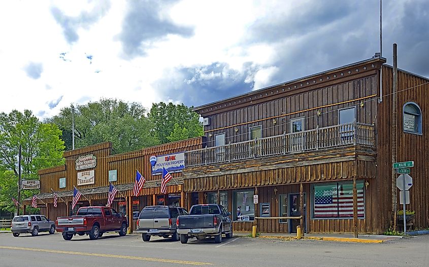 Buildings along the main street in Ennis, Montana. Image credit: Pecold via Shutterstock