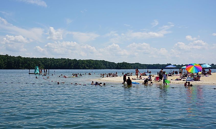 Smith Mountain Lake State Park Beach Huddleston, Virginia, via Galleria Laureata / Shutterstock.com