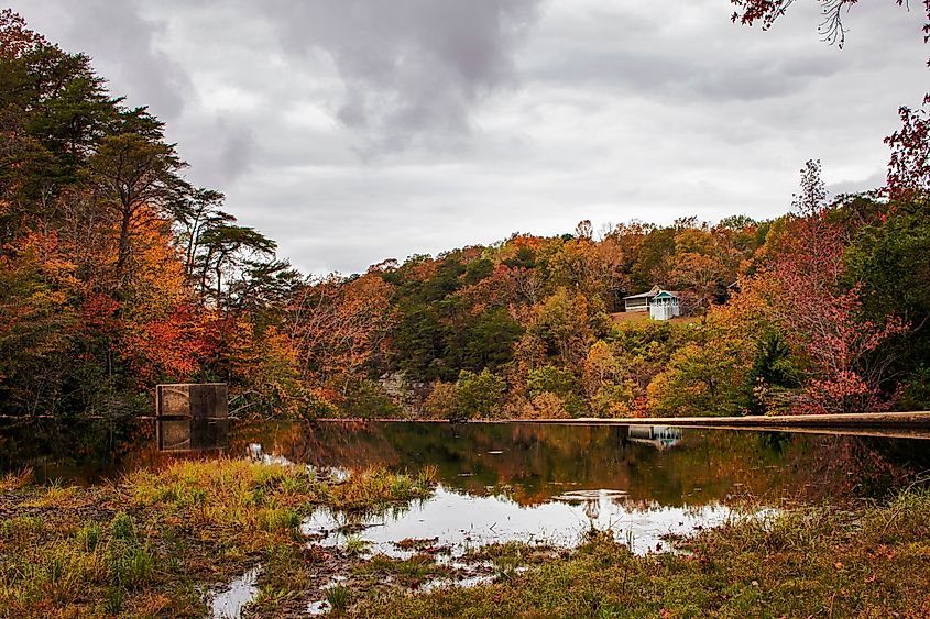 Autumn at Little River above DeSoto Falls in Mentone, AL, USA.  Editorial credit: Shirley Chambers / Shutterstock.com