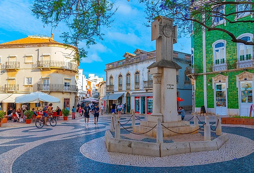 Commercial street in Lagos, Portugal. Image credit trabantos via Shutterstock