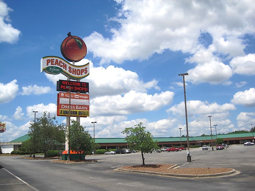 Peach Shops Outlet Mall beside I-75 in Byron, Georgia