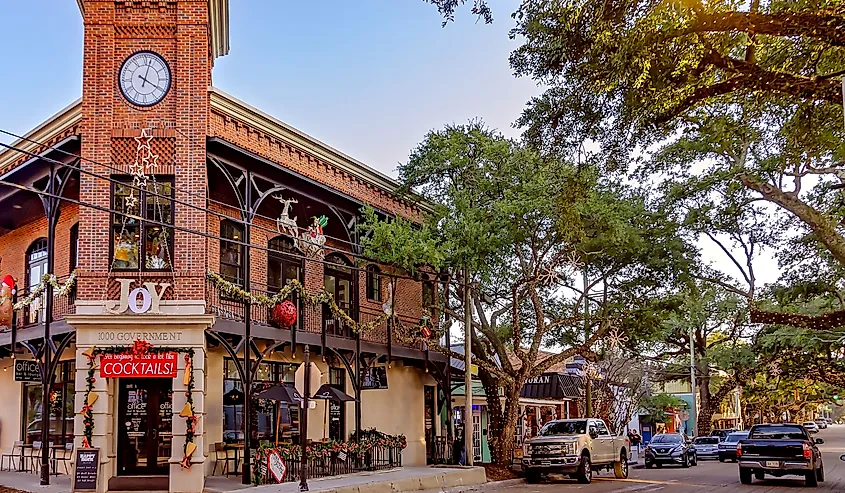 A scene from Ocean Springs, Mississippi.