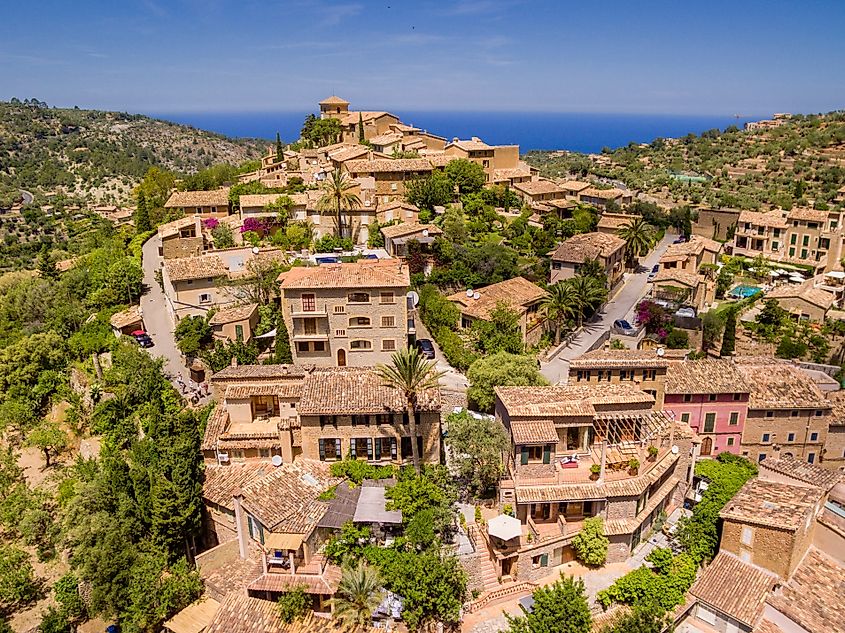 Mountain village Deiá, the artists' village in the Tramuntana mountains in Mallorca.