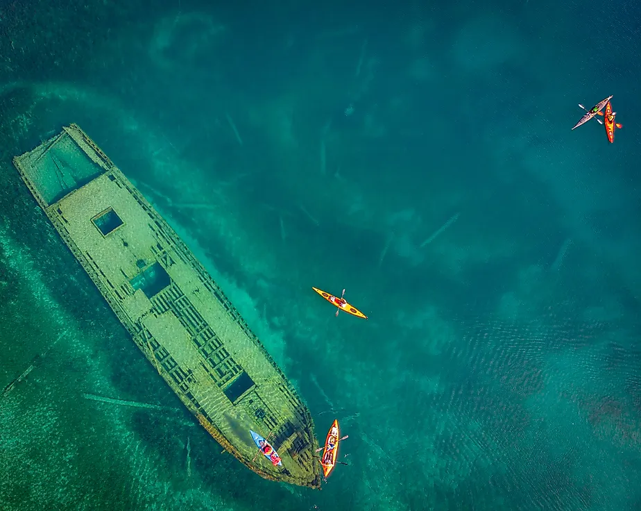 Shipwreck at Tobermory, Ontario
