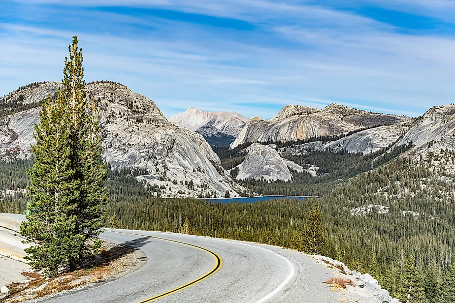 Tioga Pass Road through Olmsted Point, Yosemite National Park, California. 