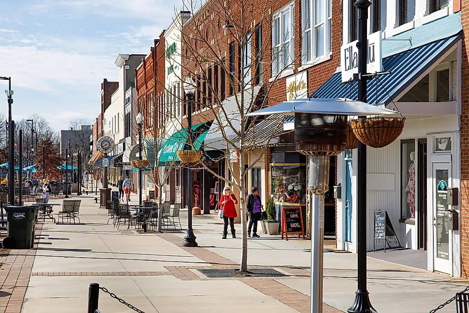 Downtown Hickory, North Carolina, via J. Michael Jones / Shutterstock.com