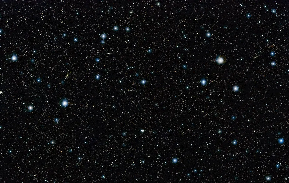 Section of the COSMOS field. By ESO/UltraVISTA team. Acknowledgement: TERAPIX/CNRS/INSU/CASU - http://www.eso.org/public/images/eso1213a/, CC BY 3.0, https://commons.wikimedia.org/w/index.php?curid=18777509