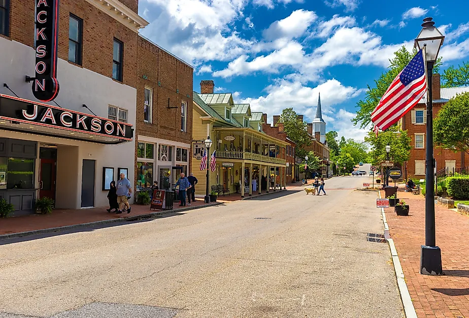 Main Street in Jonesborough, Tennessee. Image credit Dee Browning via Shutterstock.com