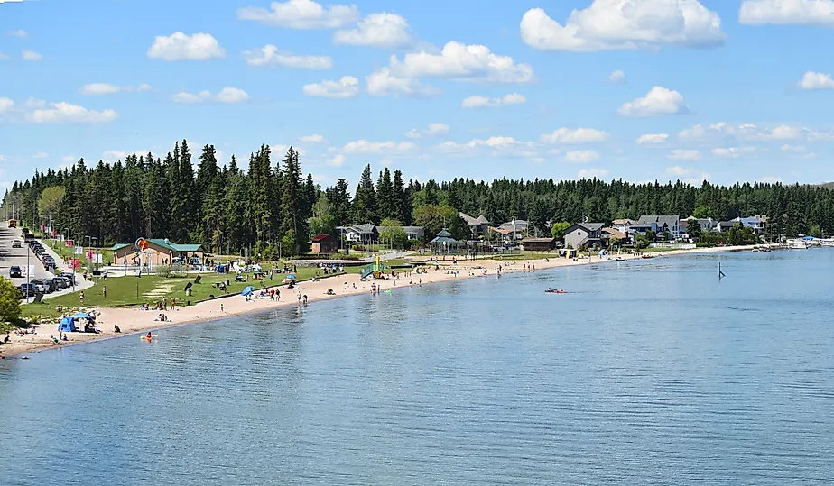 Kinosoo Beach in Cold Lake, Alberta. By Wolfmum - Own work, CC BY-SA 4.0, https://commons.wikimedia.org/w/index.php?curid=78832188