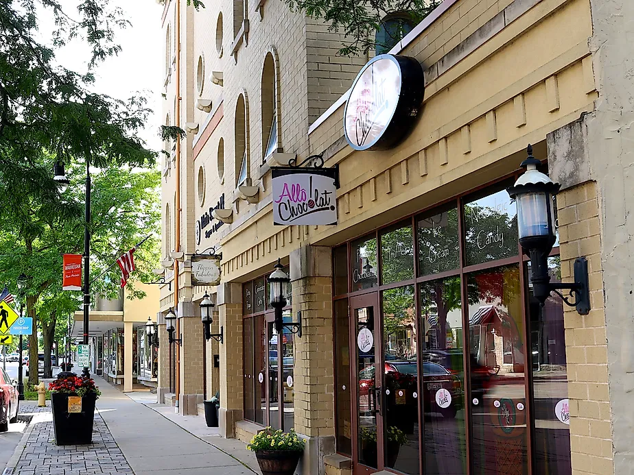 Small Town Store Fronts, Waukesha, Wisconsin. Editorial credit: Robert R French / Shutterstock.com