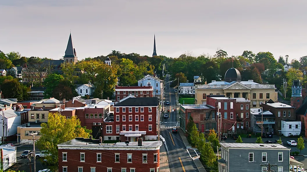 12 Affordable Small Towns in New York for Retirement