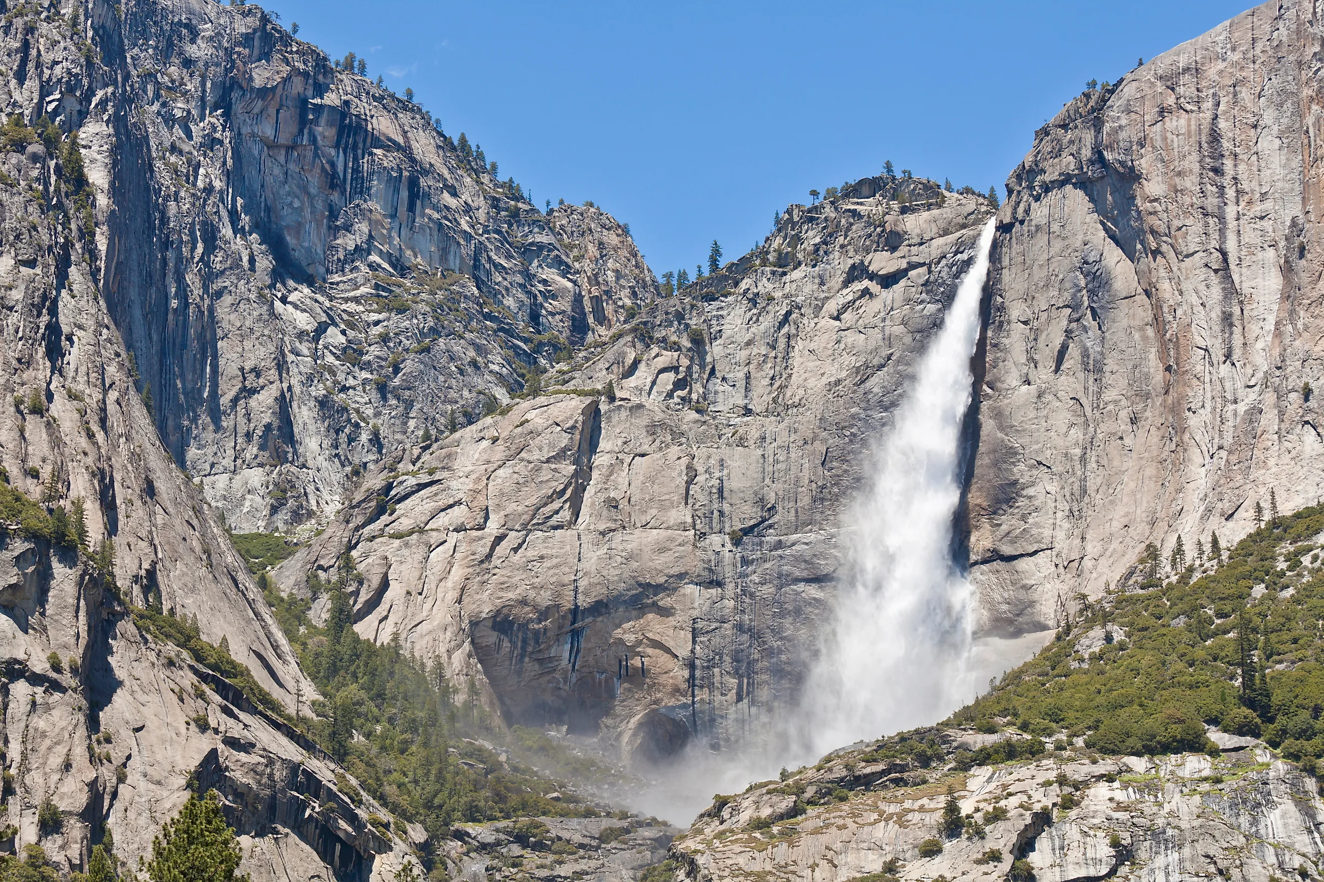Upper Yosemite falls, Yosemite valley, Yosemite national park. 