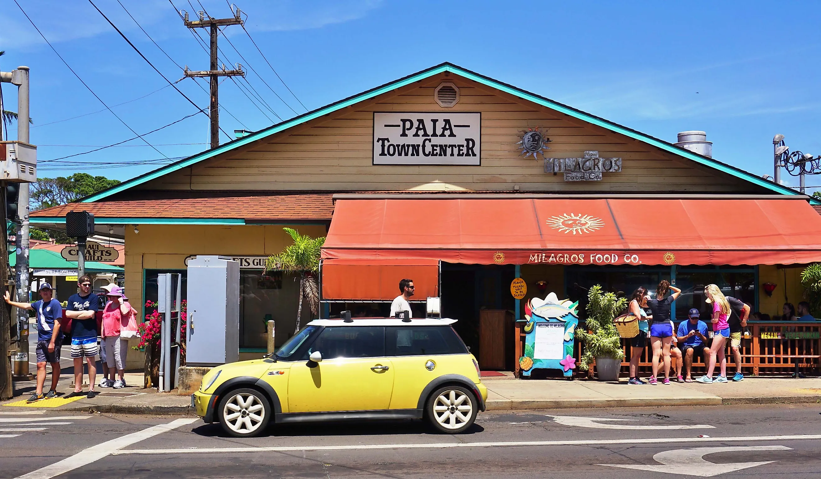The busy town center of Paia, Hawaii. Image credit: EQRoy / Shutterstock.com.