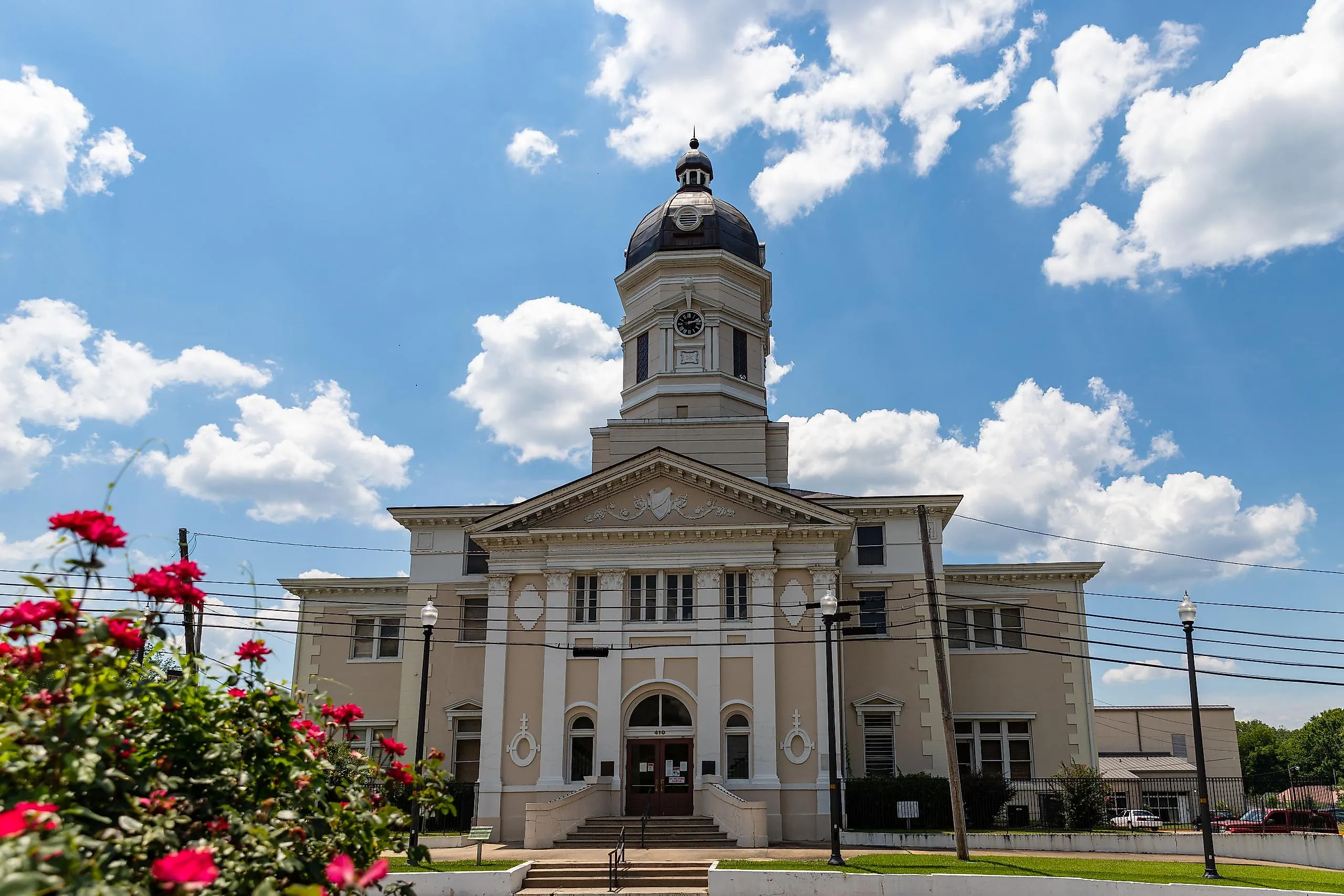 Claiborne County Courthouse in Port Gibson, Mississippi. Image credit Chad Robertson Media via Shutterstock.com