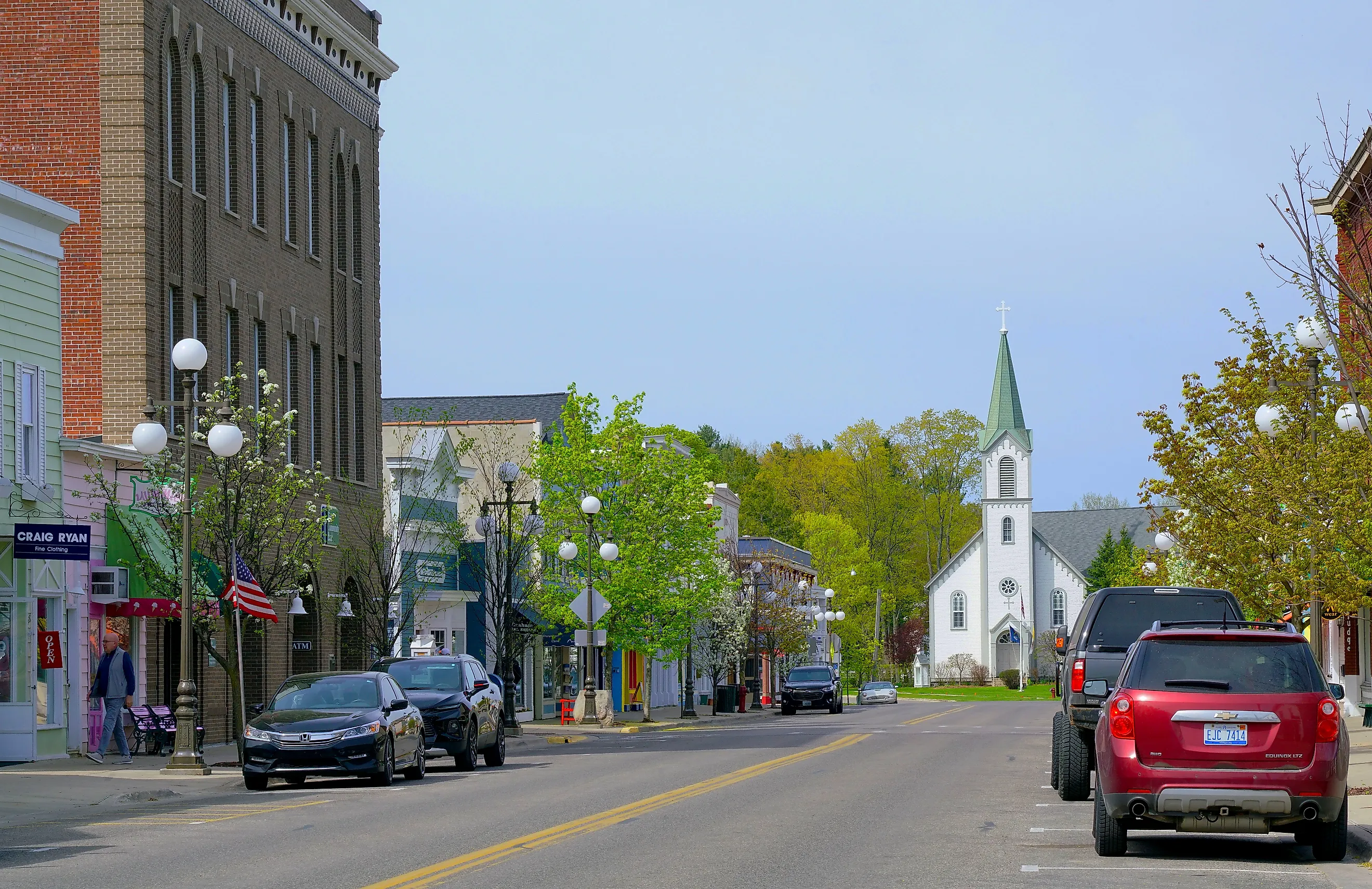 Downtown Petoskey, Michigan. Fsendek / Shutterstock.com.