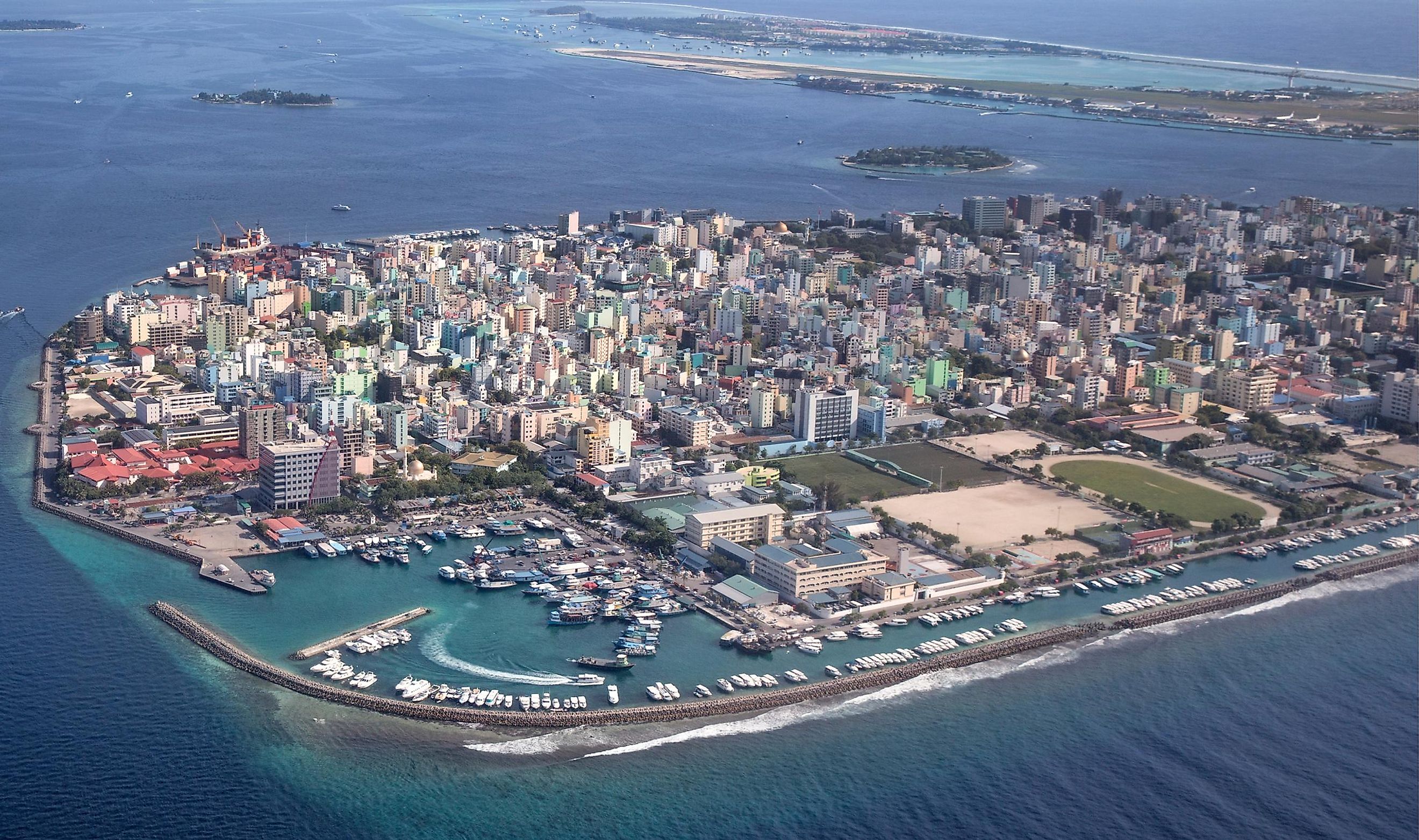 Male город. Мале Мальдивы. Мале столица Мальдив. Мале Мальдивы португальский Форт. Порт Мале.