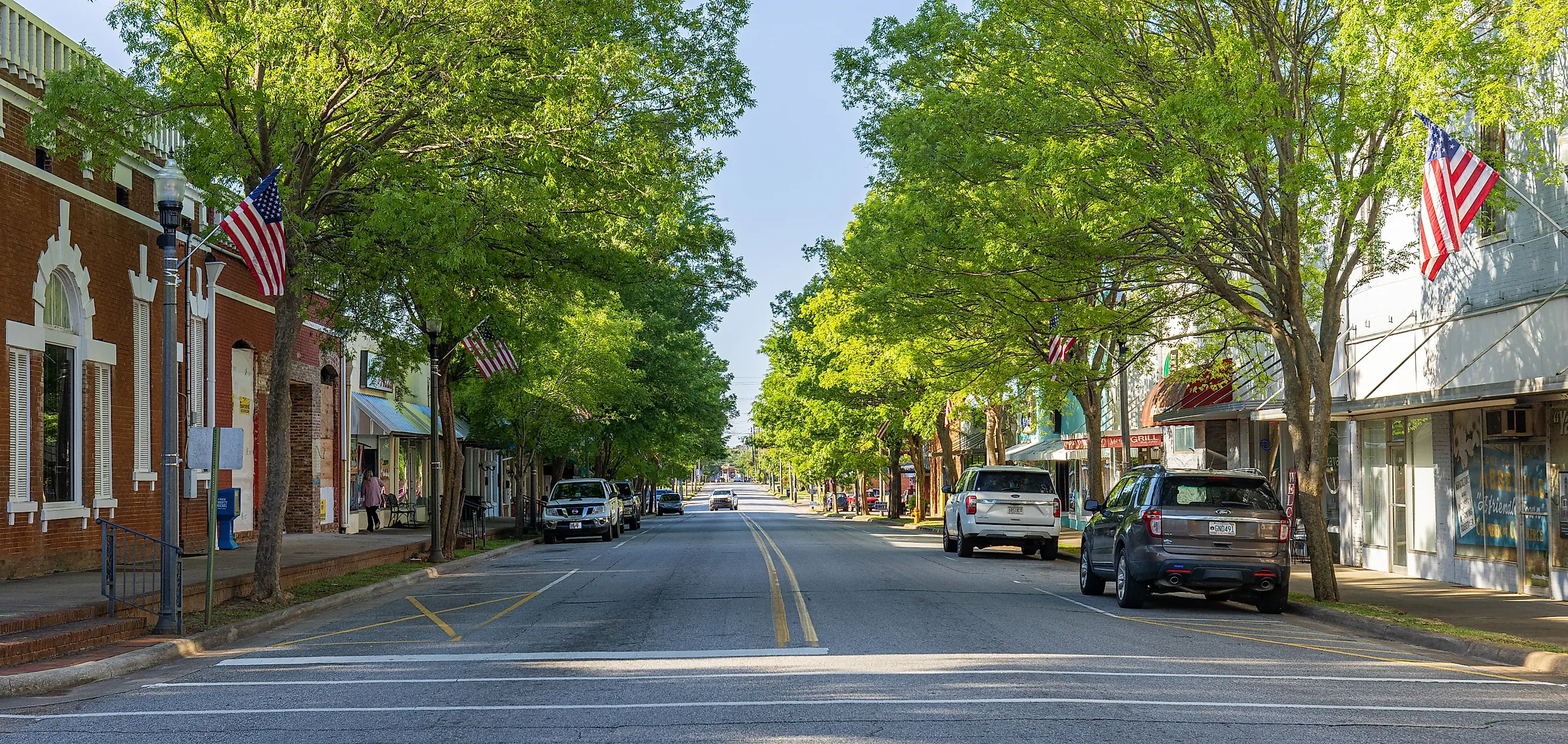 The old bank building in Abbeville, Alabama. Image credit Sabrina Janelle Gordon via Shutterstock