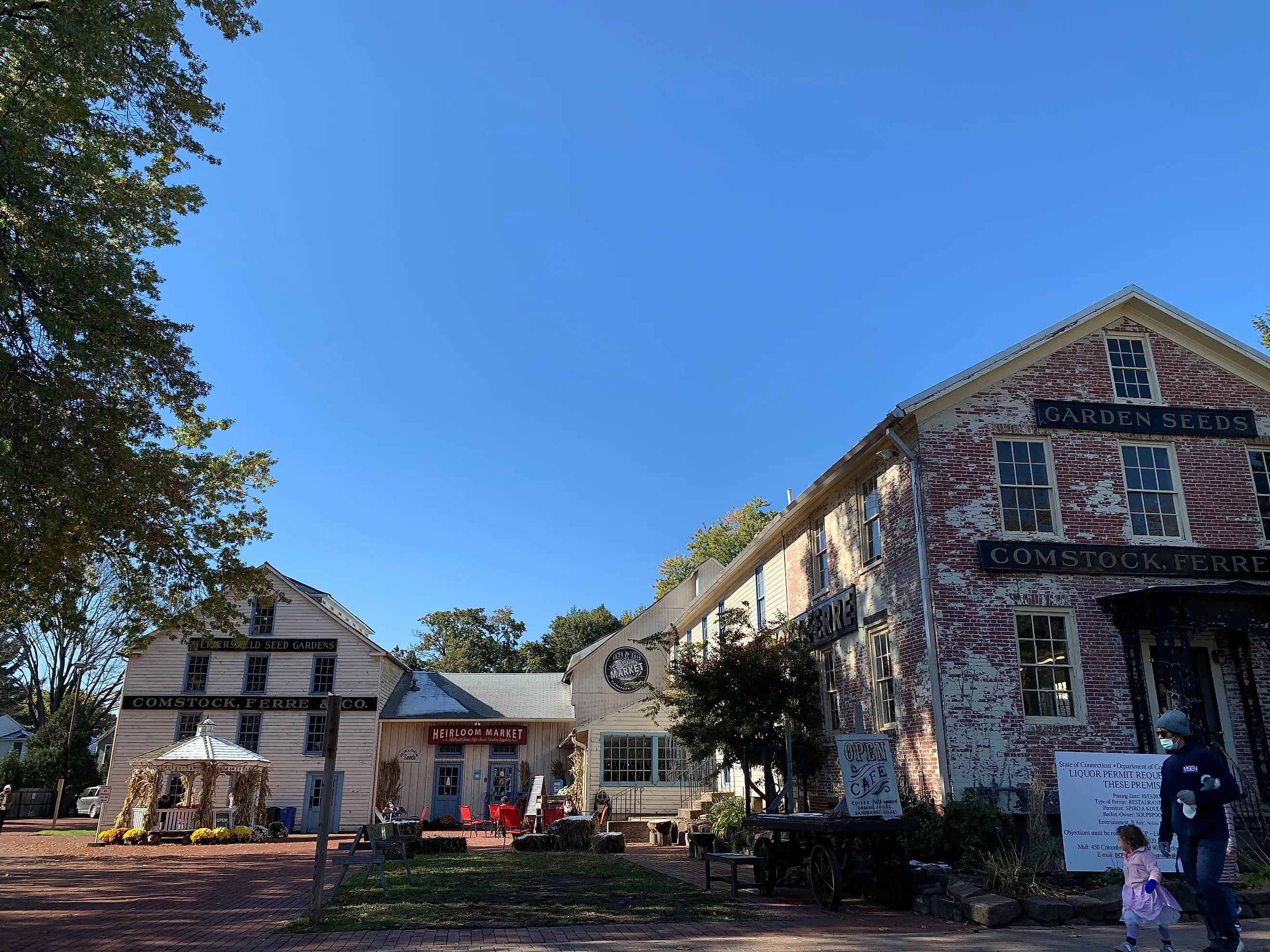 Historical buildings in Wethersfield, Connecticut. Image credit singh_lens via Shutterstock 