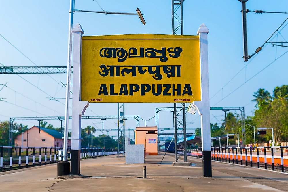 In countries where more than one official language exists, it is not uncommon to see signs in multiple languages.