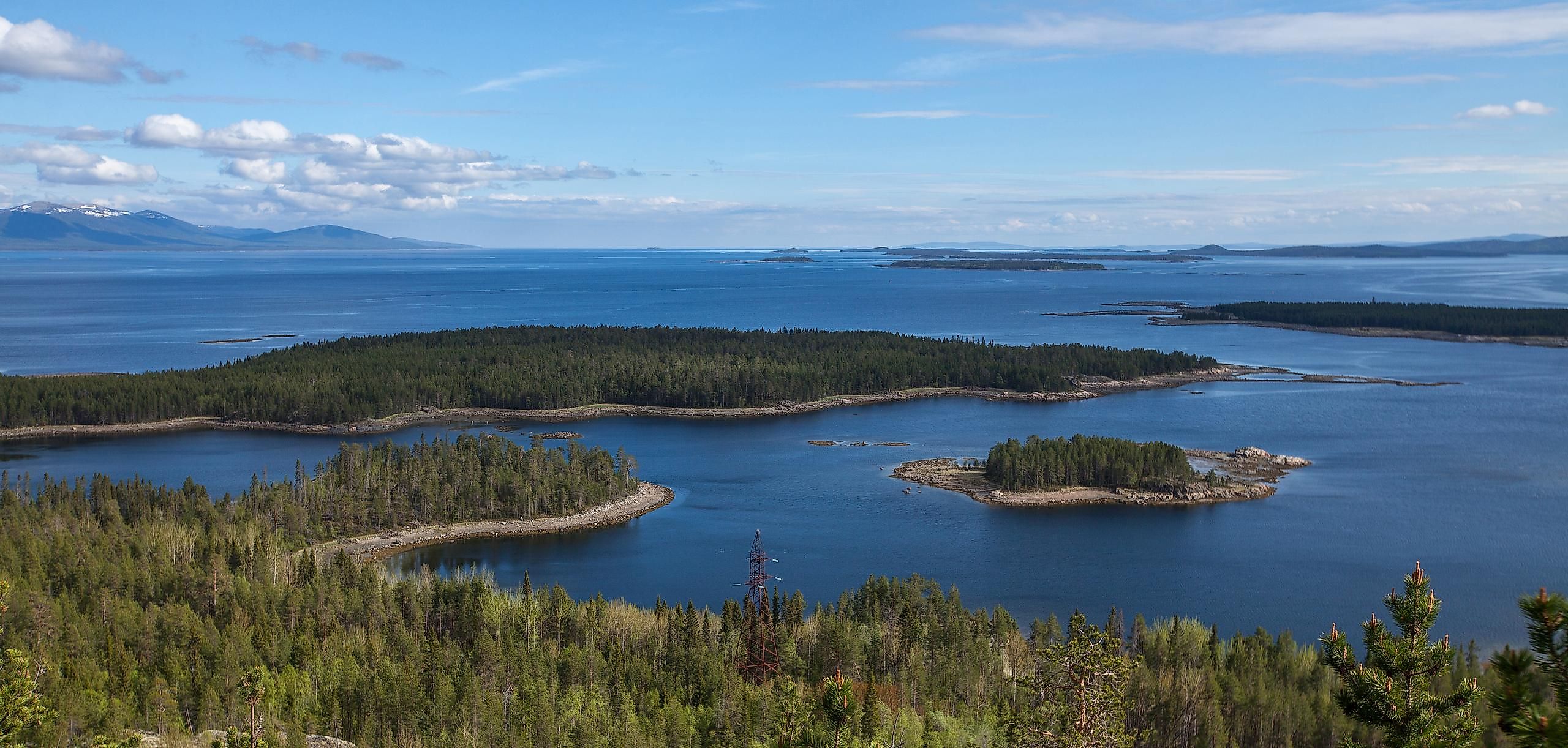 Kandalaska Bay in the White Sea.