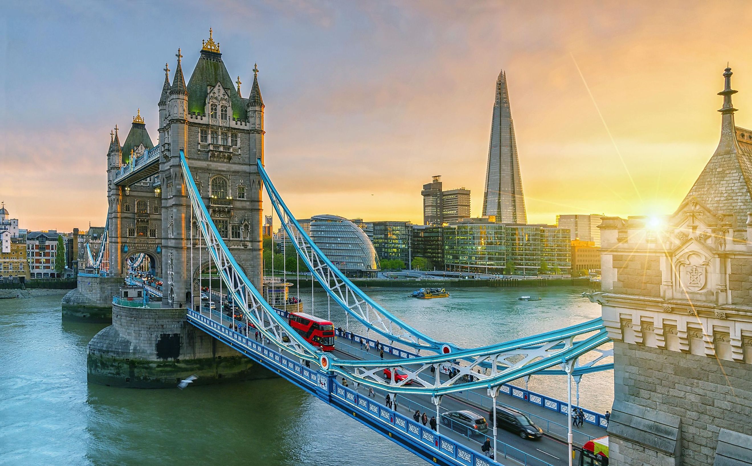 London Tower Bridge, the UK. Sunset with beautiful clouds