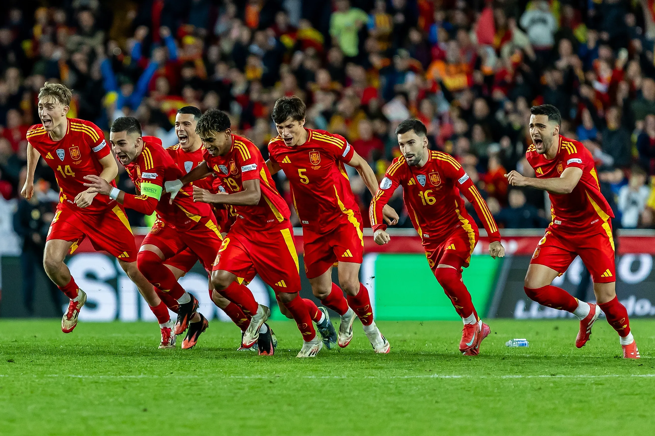 UEFA Nations League quarterfinals between Spain and the Netherlands.Editorial credit: SPORT PRESS MEDIA / Shutterstock.com