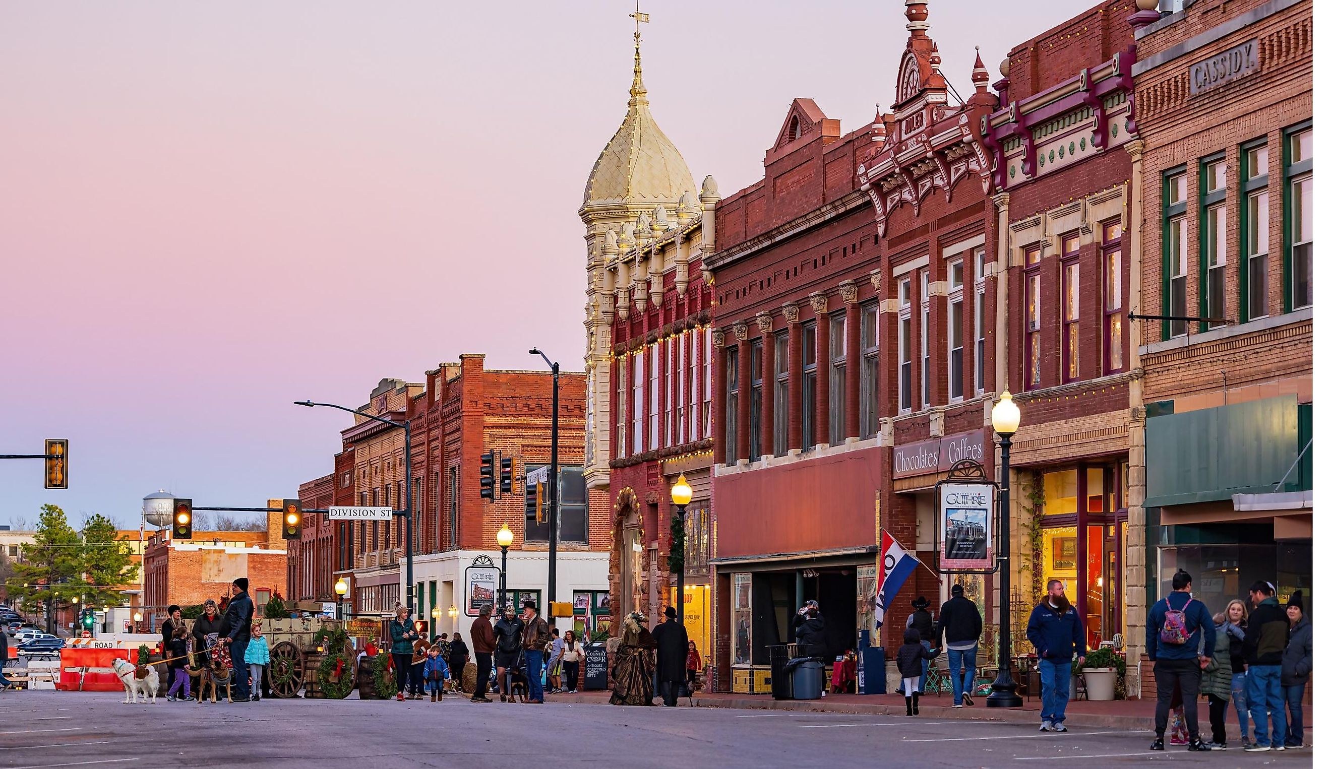 Night view of the historical building in Guthrie