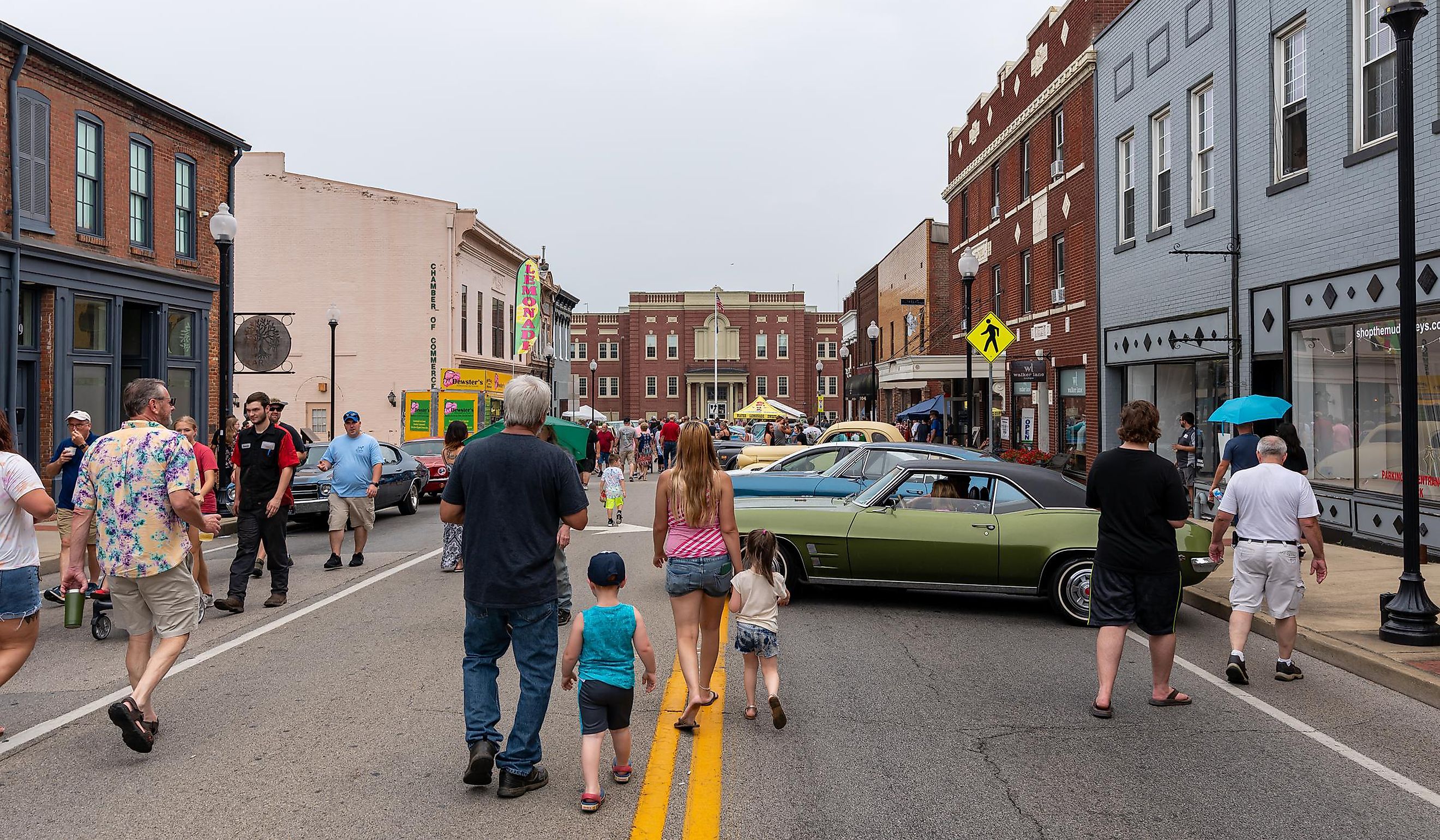 Elizabethtown, Kentucky. Editorial credit: Brian Koellish / Shutterstock.com