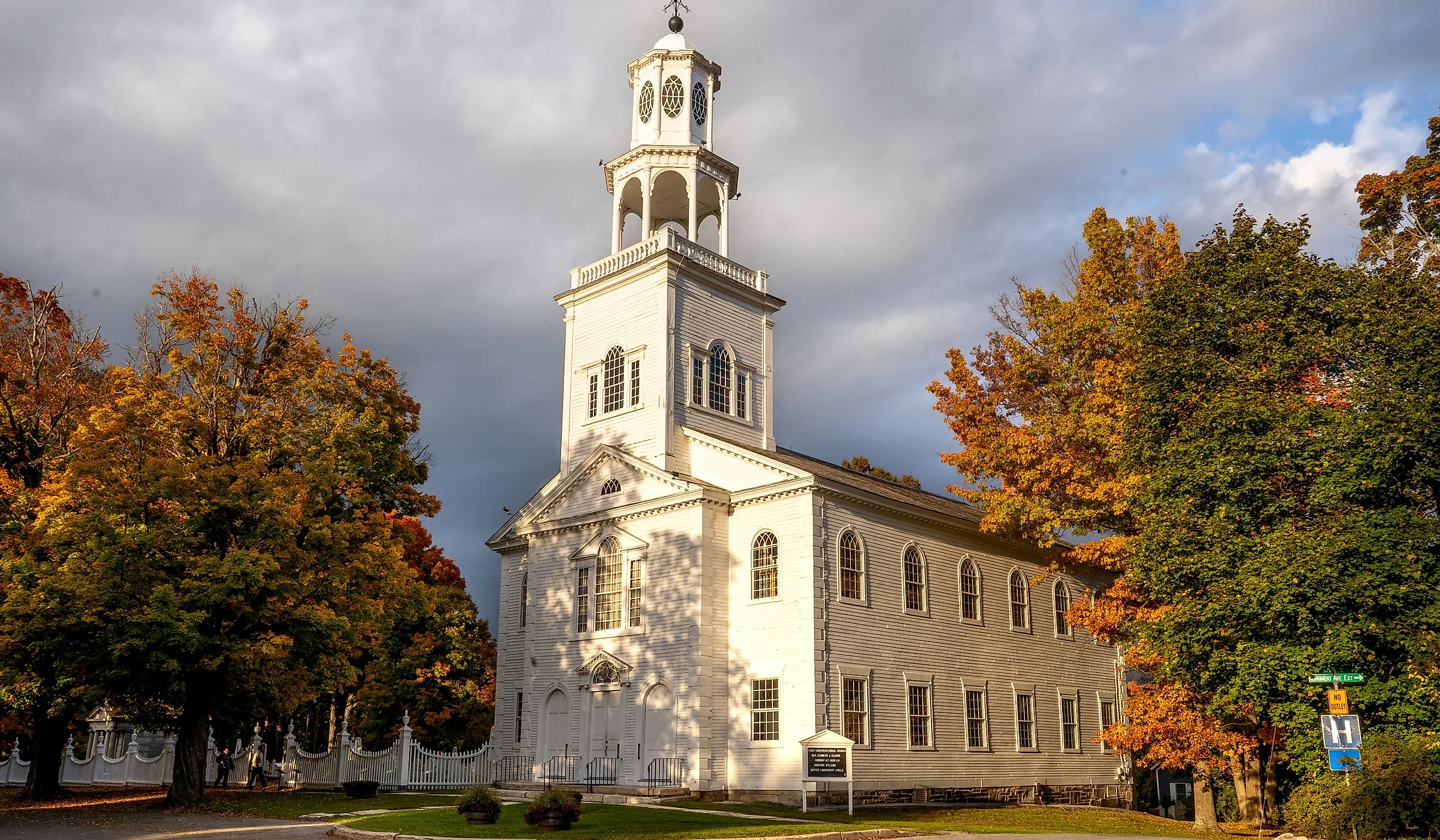 Horizontal view of Vermont's first Protestant church, the "Old First" Congregational Church in Bennington. Editorial credit: Brian Logan Photography / Shutterstock.com