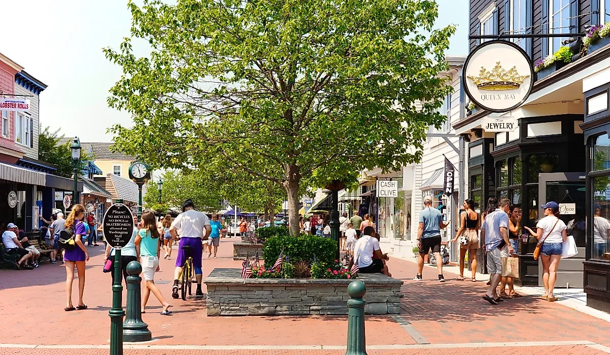 Washington Street Mall in Cape May, New Jersey. Image credit George Wirt via Shutterstock