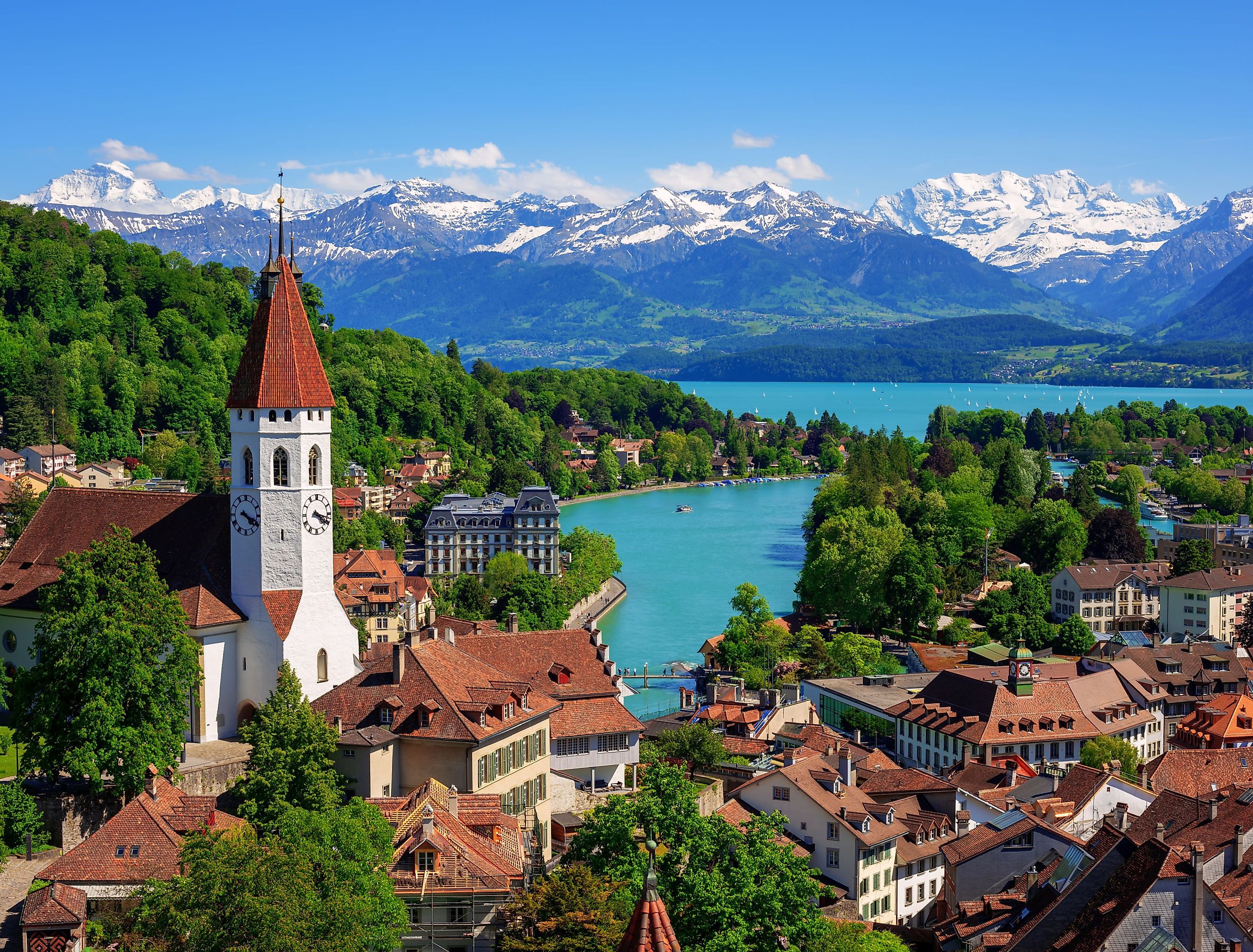 Thun city and lake Thun with Bernese Highlands swiss Alps mountains, Switzerland. Image credit Boris Stroujko via shutterstock