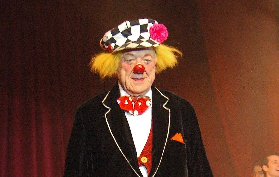 Oleg Popow performing with the Russian State Circus in Worms, Germany.