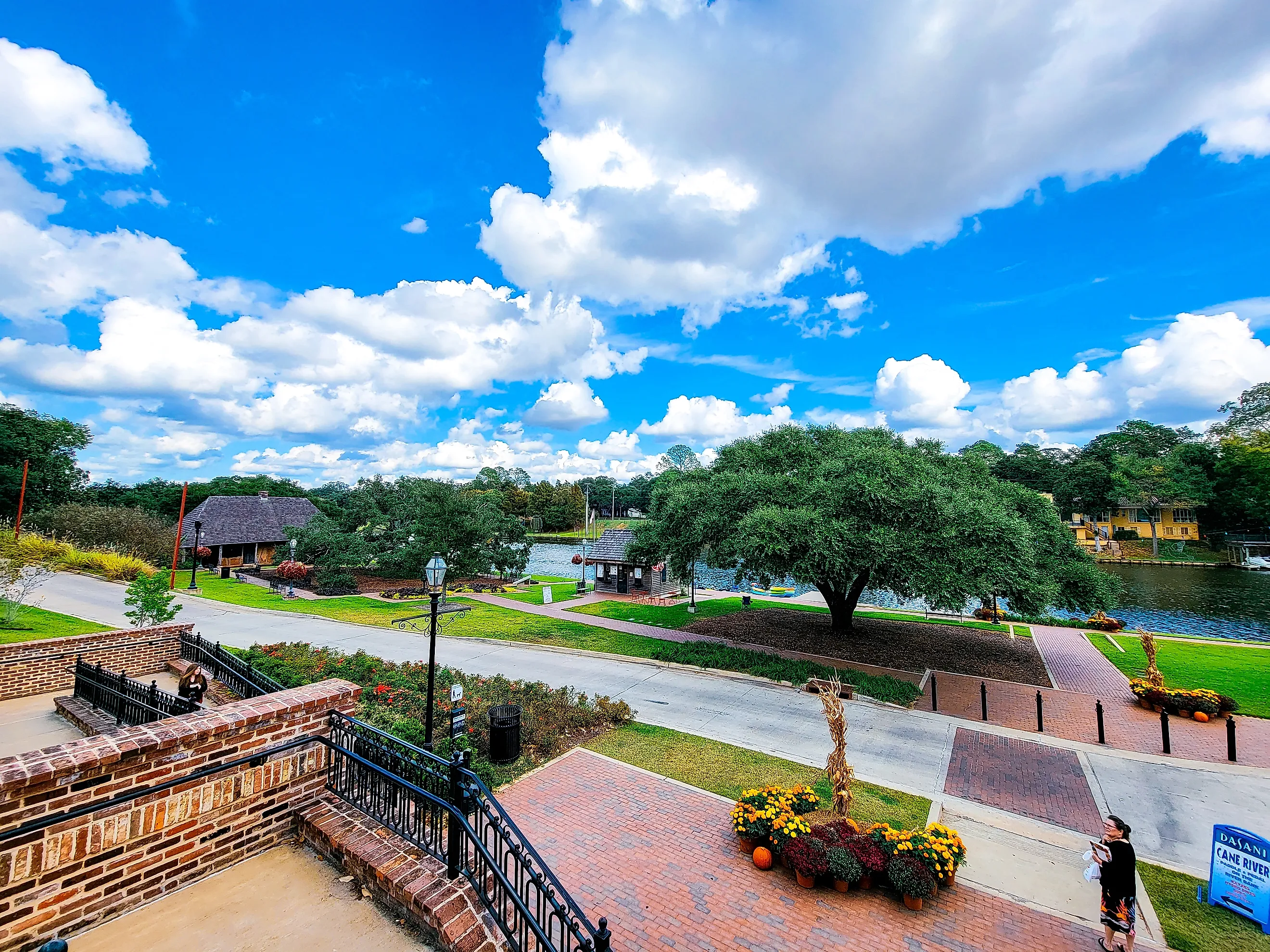 The Beau Jardin and Riverwalk in downtown Natchitoches, Louisiana. Editorial credit: VioletSkyAdventures / Shutterstock.com.