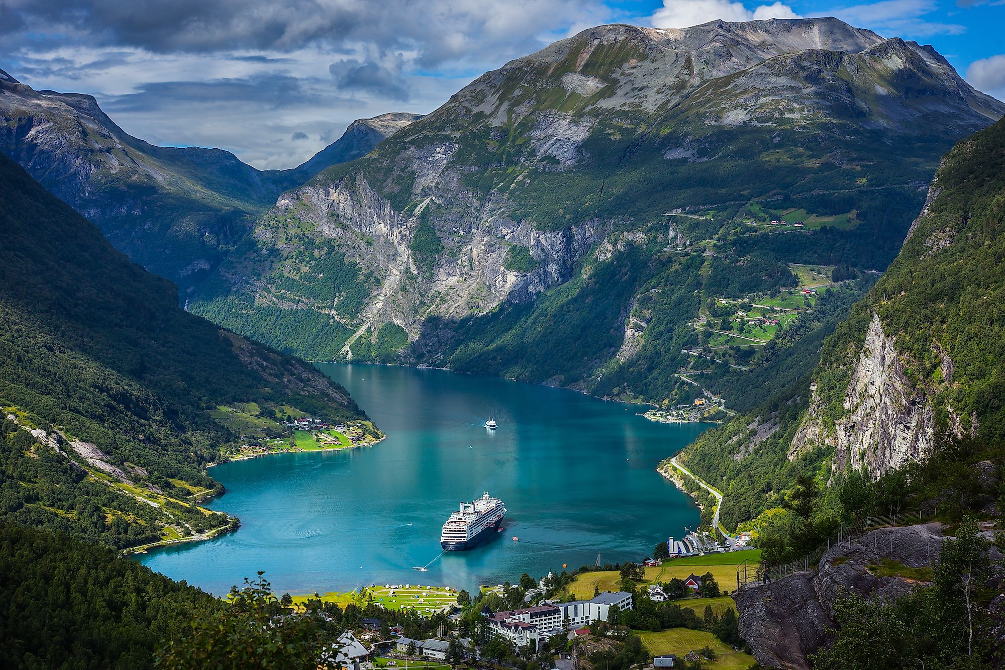 tourist attractions in geiranger norway