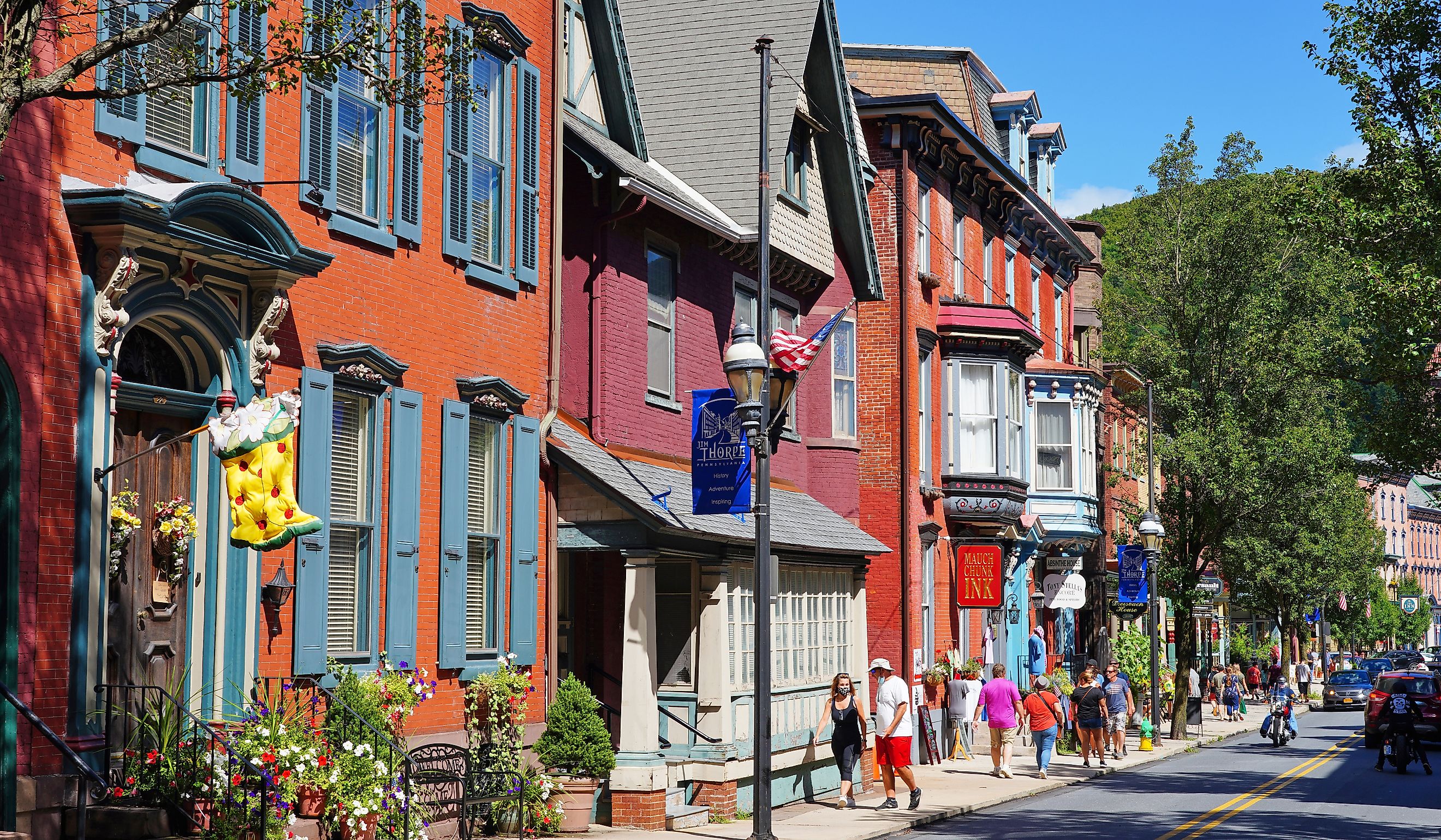 Downtown street in Jim Thorpe, Pennsylvania. Image credit EQRoy via Shutterstock.com