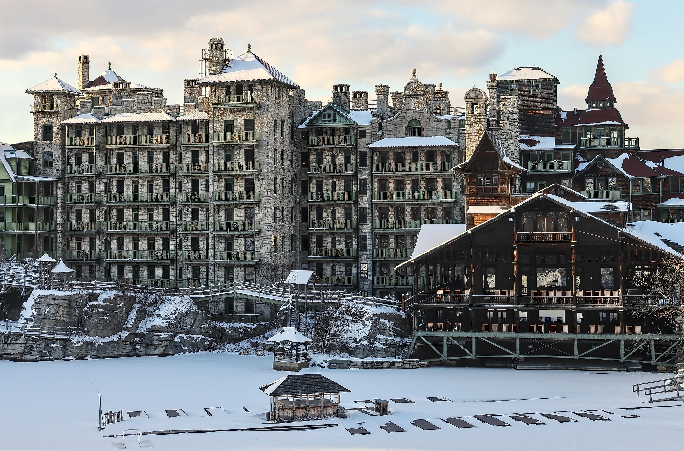 Historic Mohonk Mountain House hotel in New Paltz, New York during winter.