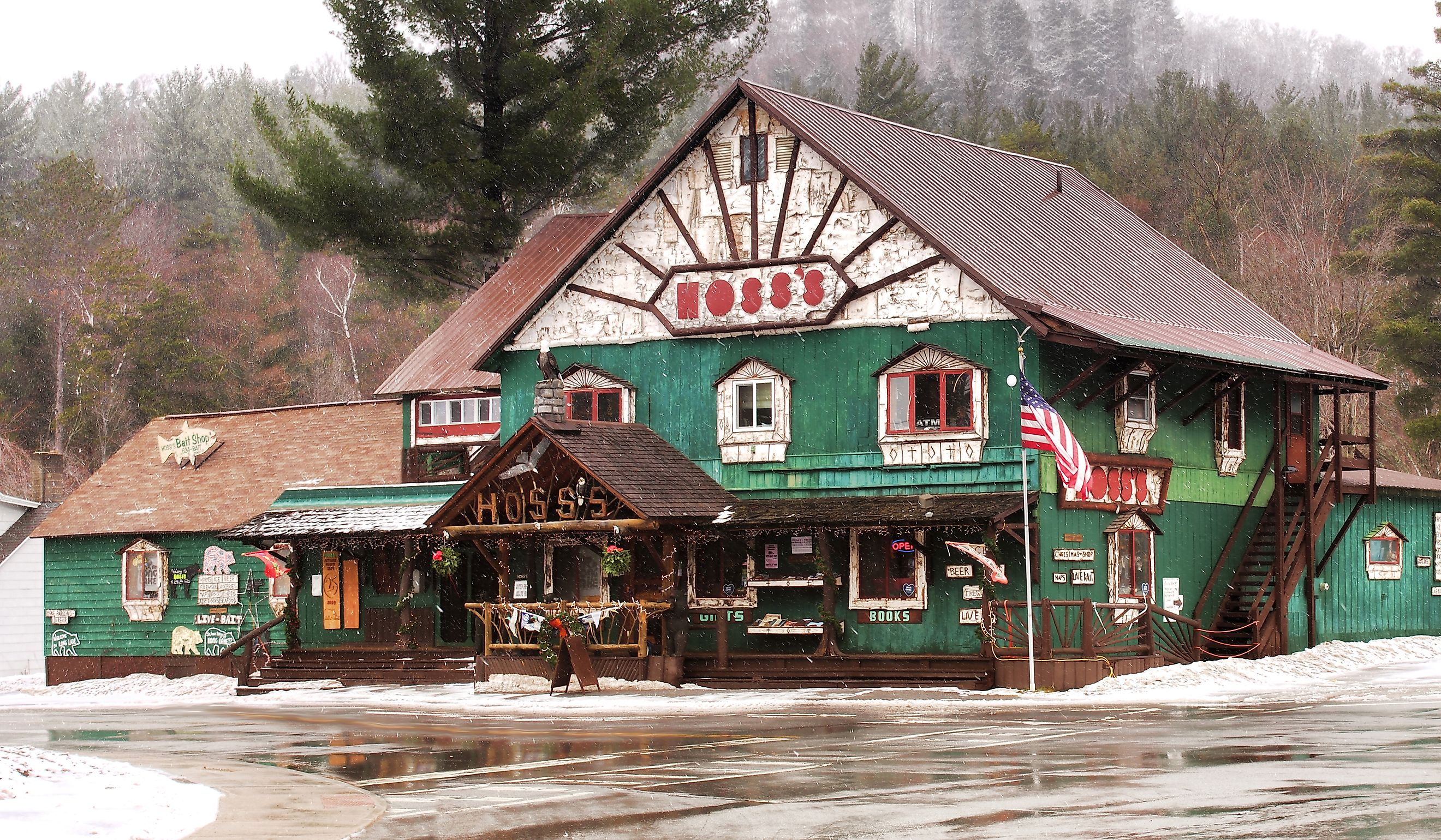 Hoss's Country Corner, charming and rustic souvenir and gift shop in Long Lake, New York. Editorial credit: debra millet / Shutterstock.com