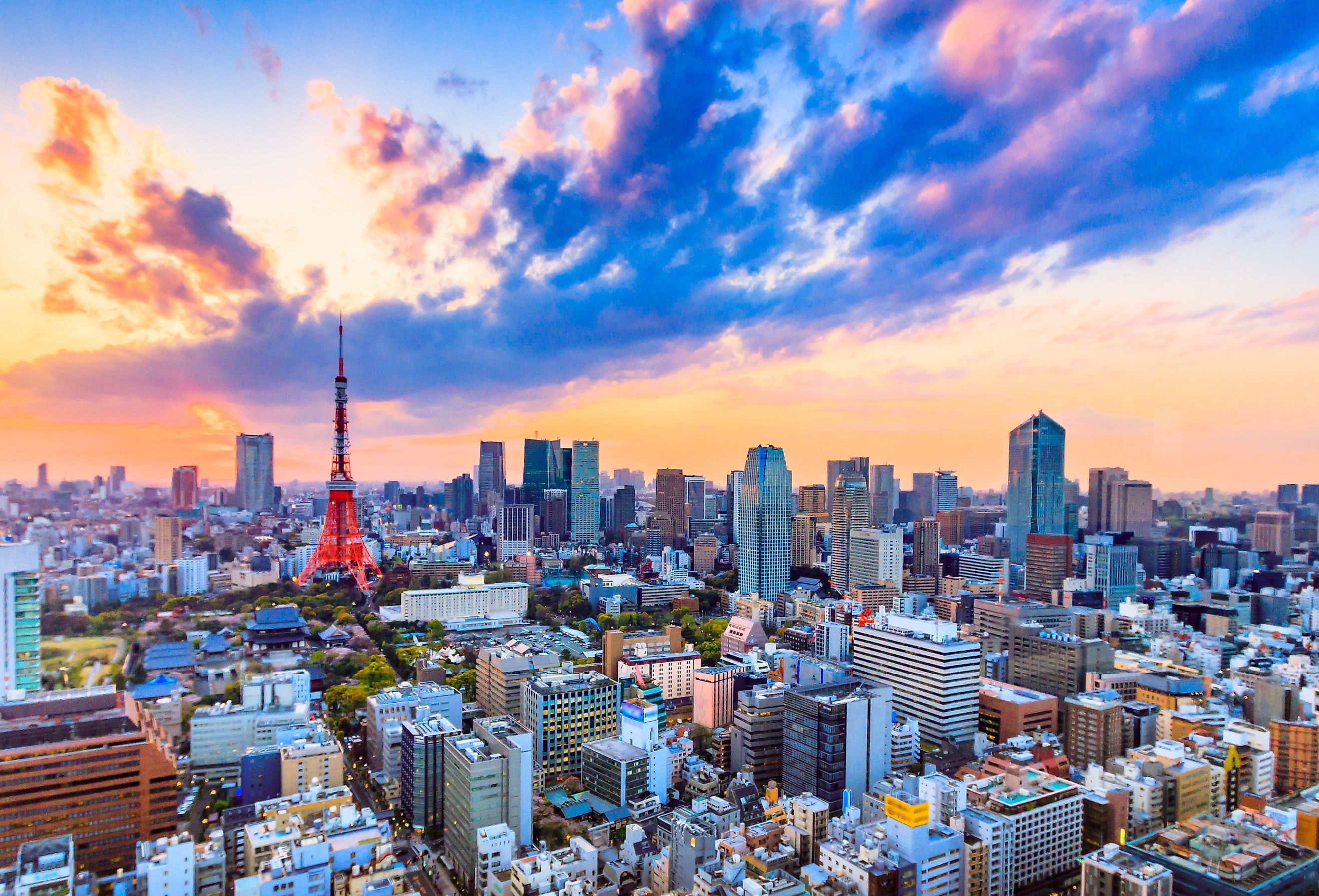 Cityscapes view sunset of Tokyo city Japan. Image credit apiguide via Shutterstock