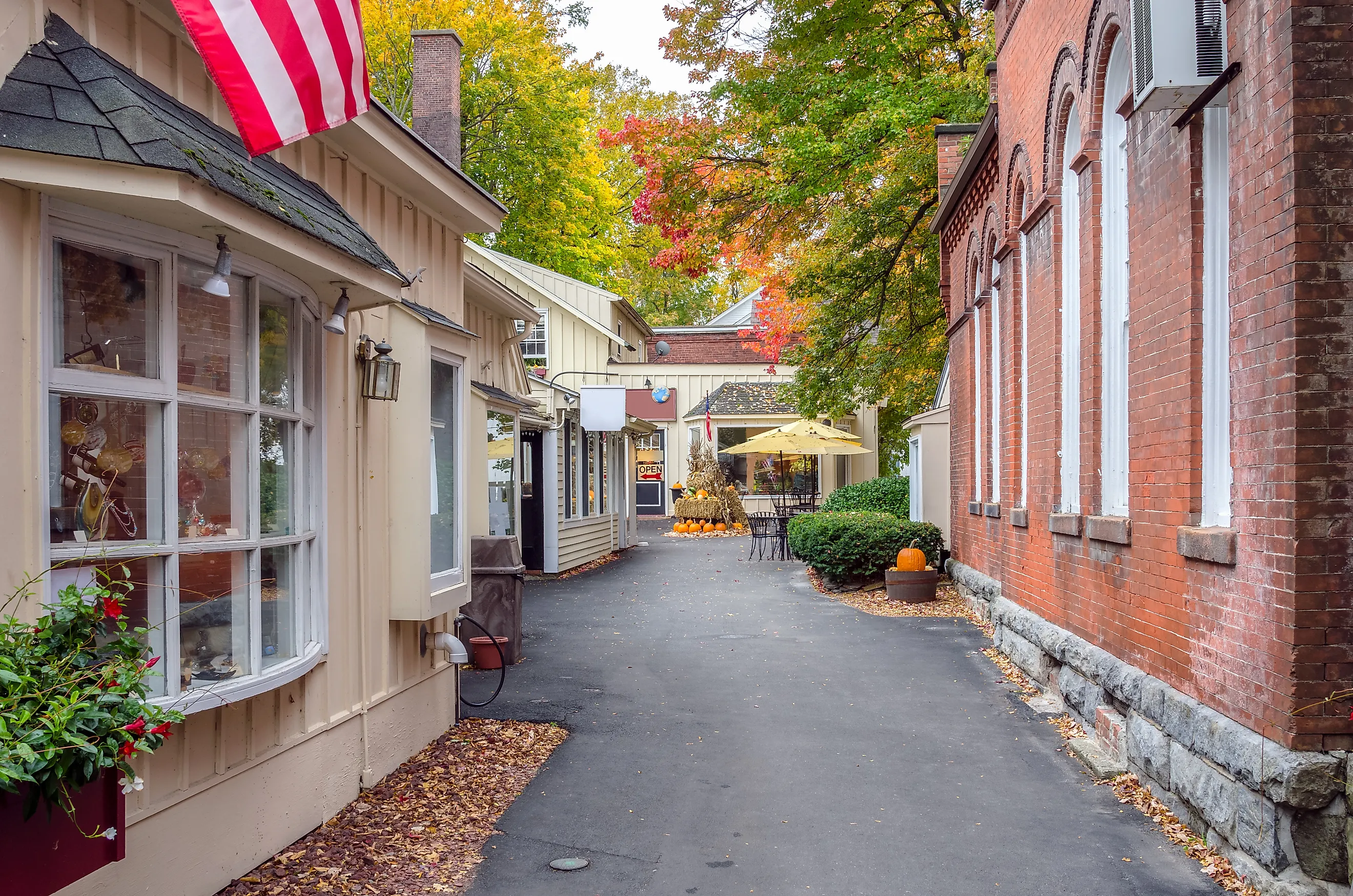 A street lined with boutique eateries in Stockbridge, Massachusetts.