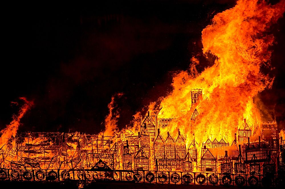 he great fire that devastated London in 1666 is something that we can read about in poem 52 from Les Prophéties.