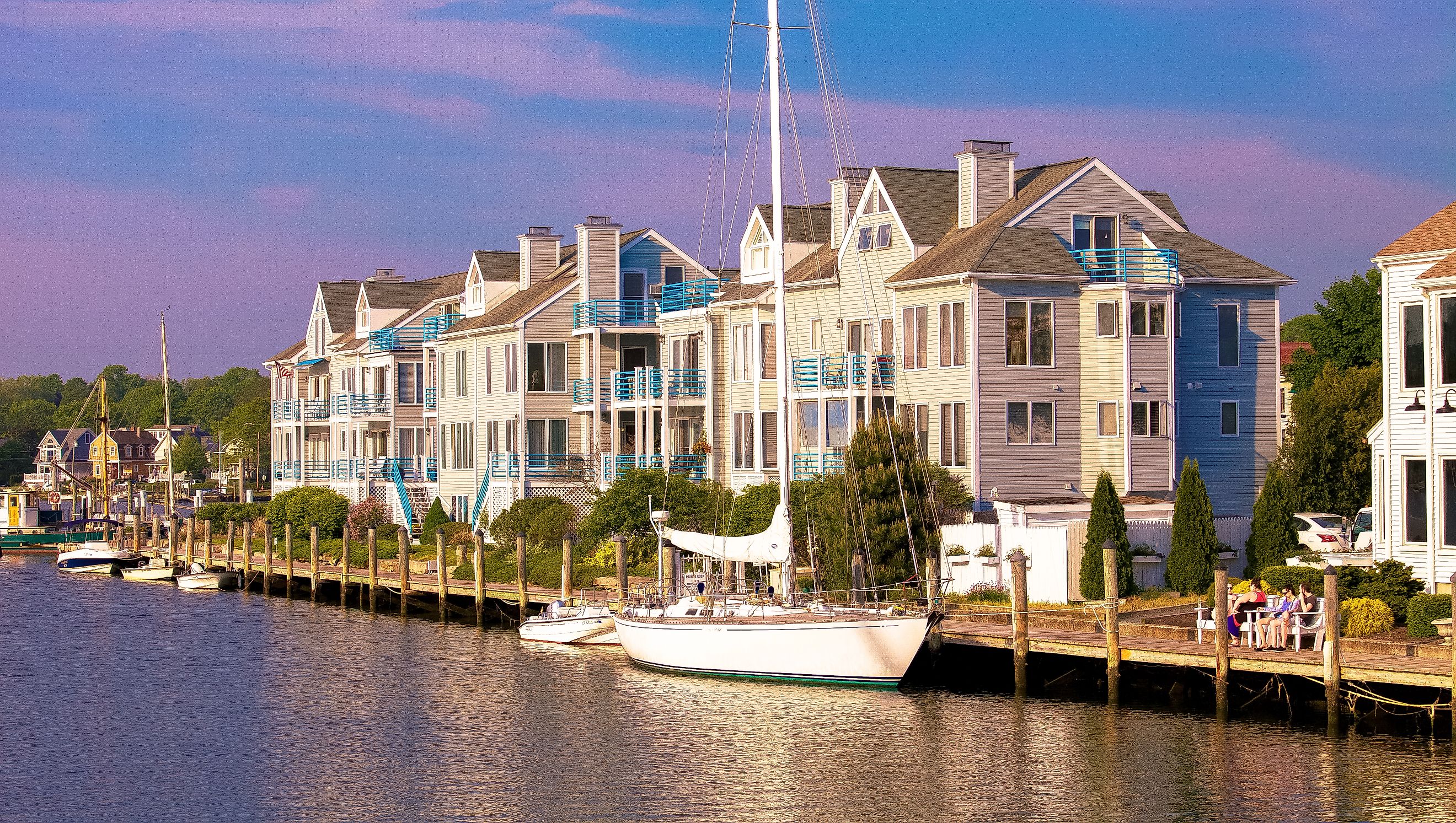 Mystic, Connecticut: Coastal sunset view.