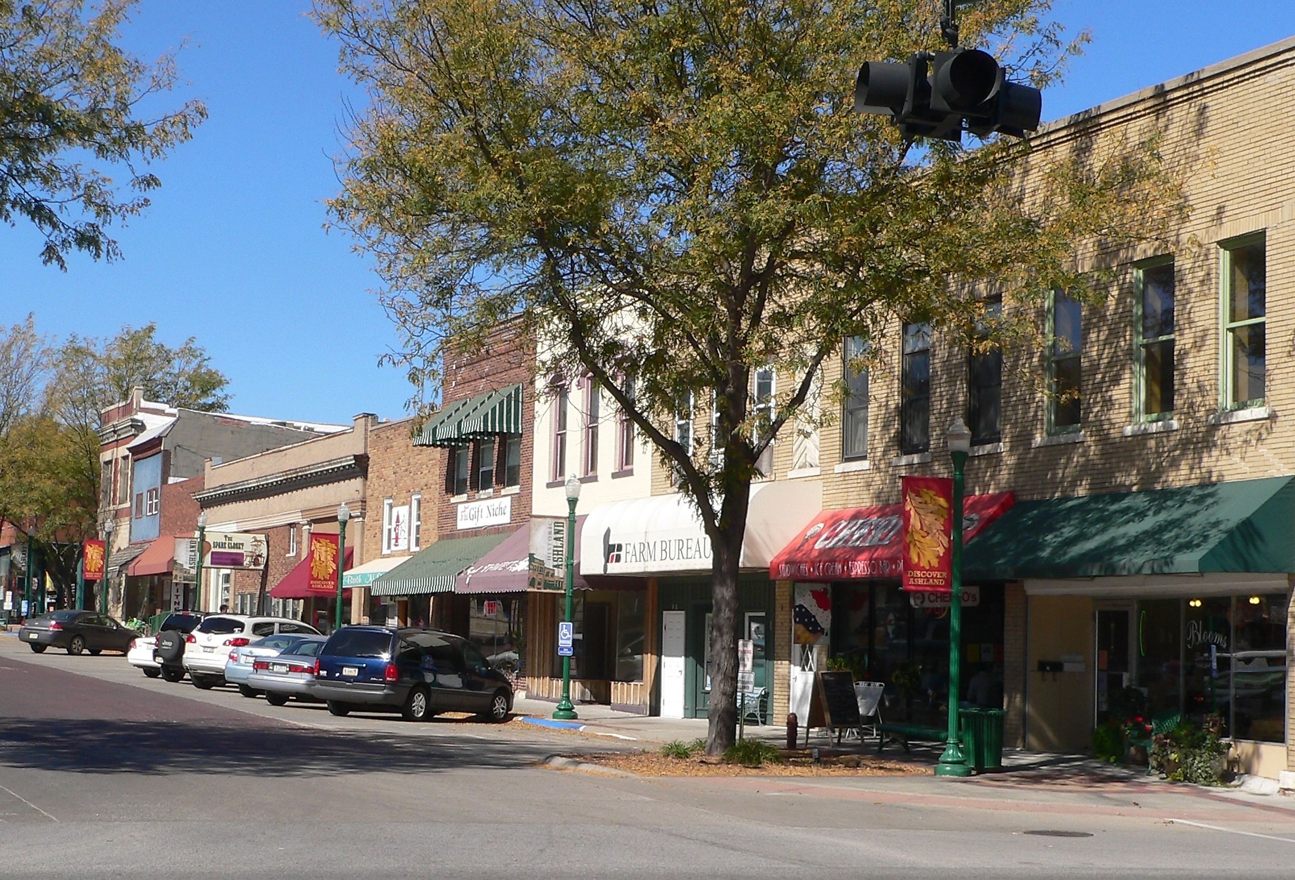 Downtown Ashland, Nebraska: Silver Street, looking west-northwest.