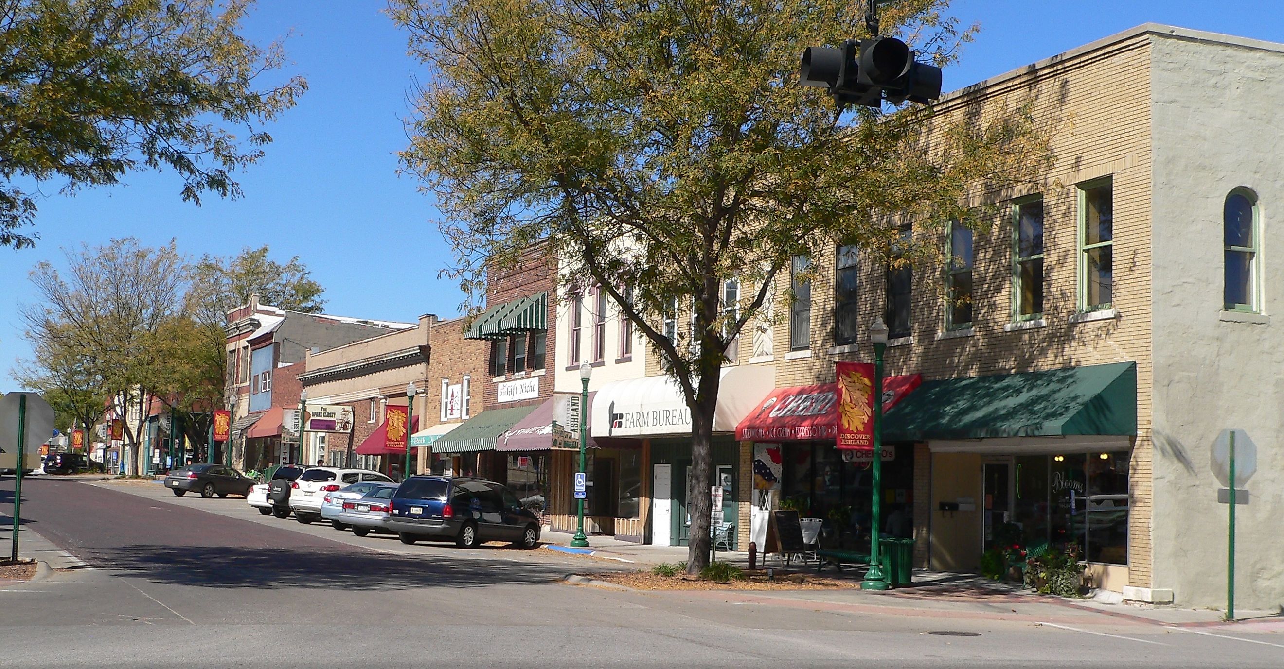 Silver Street, looking west-northwest, in downtown Ashland, Nebraska.