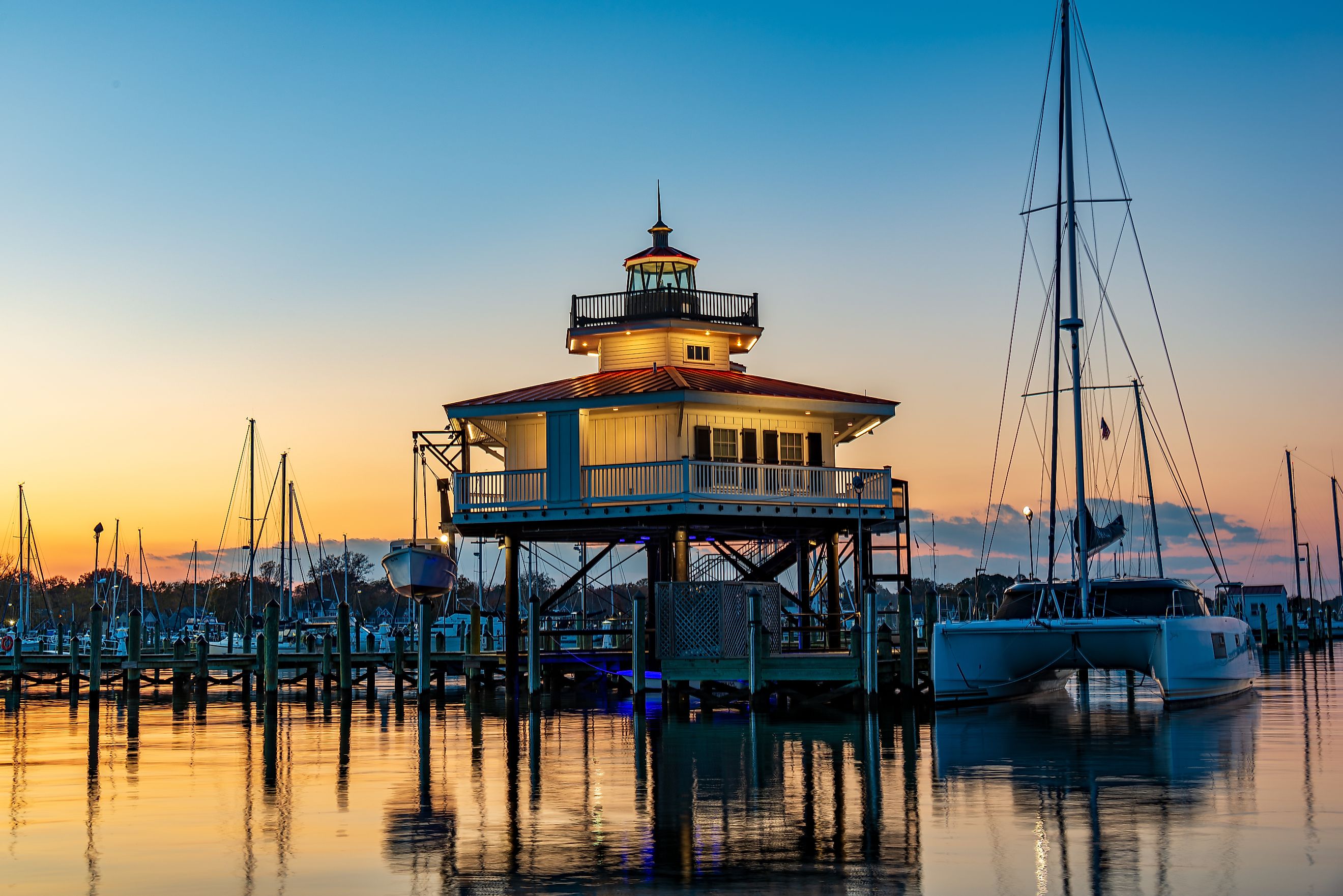 Choptank River Lighthouse in Cambridge, Maryland, at dusk. (Editorial credit: Michelangelo DeSantis / Shutterstock.com) 